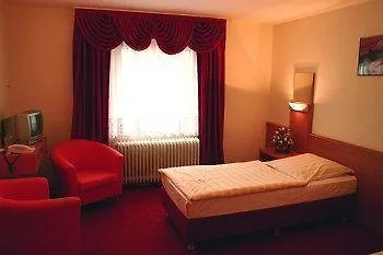 Hotel Zur Riede Bei Bremen Дельменхорст